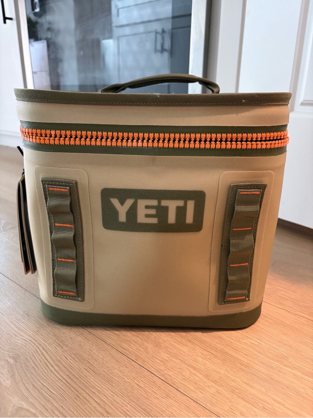 NWT Yeti Hopper Flip 8 in Original Color Field Tan/Blaze Orange